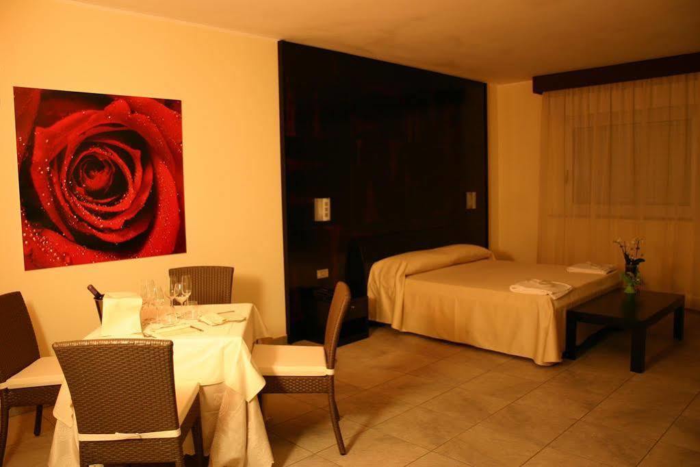 Hotel Le Sorgenti Popoli Exteriör bild